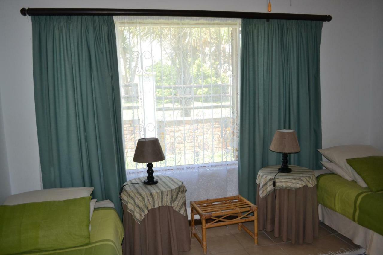 Crowned Crane Hotel Gonubie Exterior foto