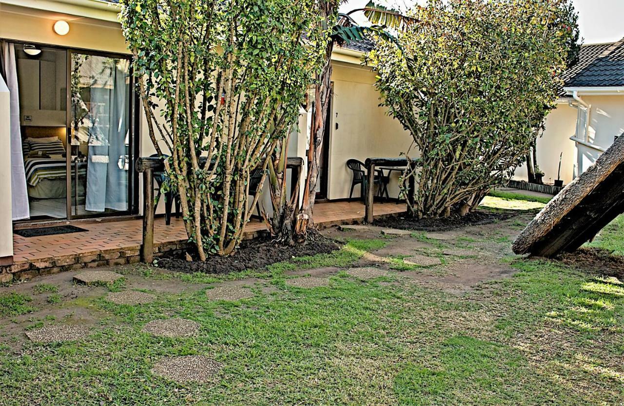 Crowned Crane Hotel Gonubie Exterior foto