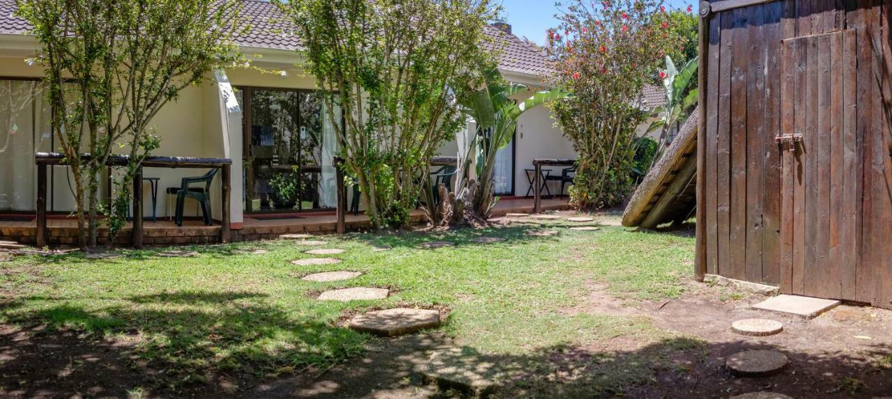 Crowned Crane Hotel Gonubie Exterior foto